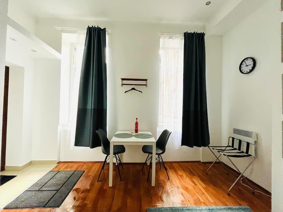 Kazy8 New Life Apartment بودابست المظهر الخارجي الصورة